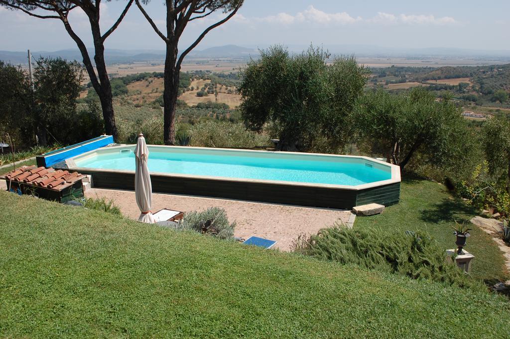 Il Pino Bed & Breakfast Vetulonia Bagian luar foto